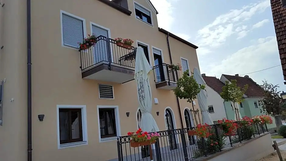 Amalfi Buttenwiesen
