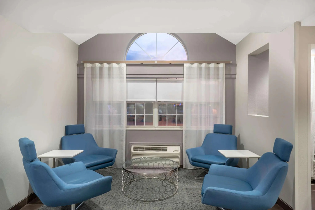 Quality Inn & Suites Nashville - Bellevue