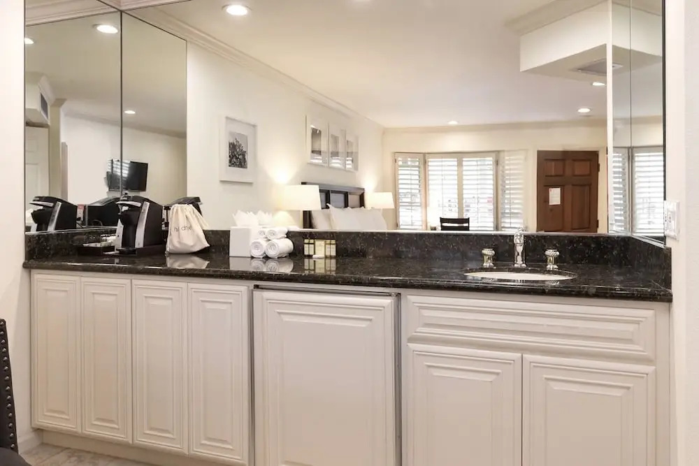 Saratoga Oaks Lodge