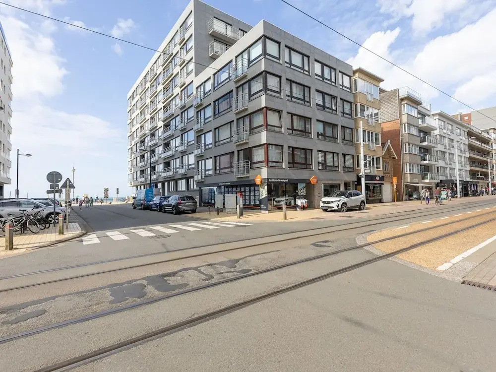 Spacious Studio Near Seafront
