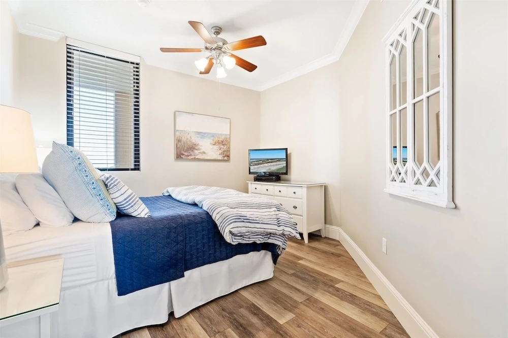 Beach Bum - Holiday Isle #407 3 Bedroom Condo by RedAwning