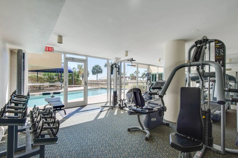 Gulf-front Gem: Lake Views, Beach Access & 3 Pools 2 Bedroom Condo