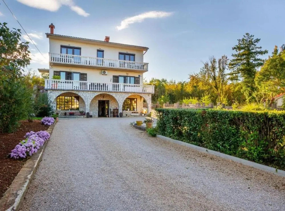 Relaxing Stay Kačić Close to Nature & Sea
