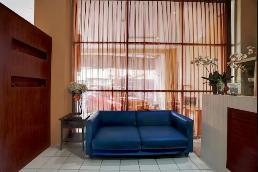 Hotel O Surabaya near Surabaya Town Square formerly Kupang Gunung Residence