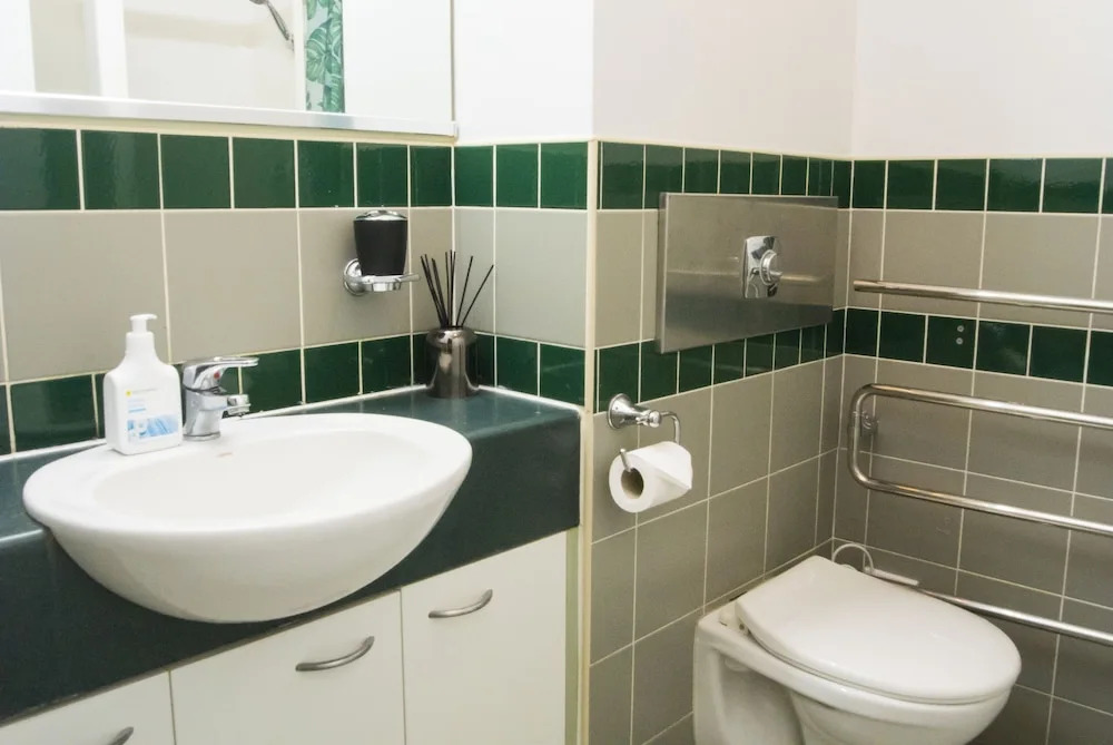 Oxford Apartment