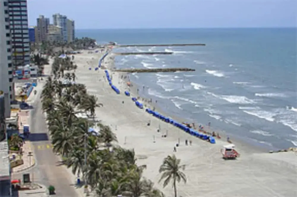 "room in Lodge - Hc-pvj Hotel Room Facing The Sea With Pool Air Conditioning And Wifi"