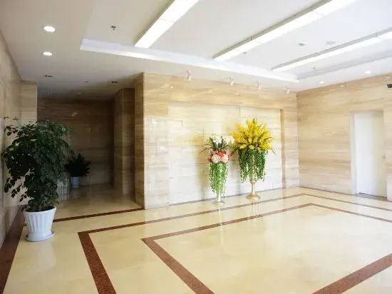 Hongyin Square Apartment Hotel