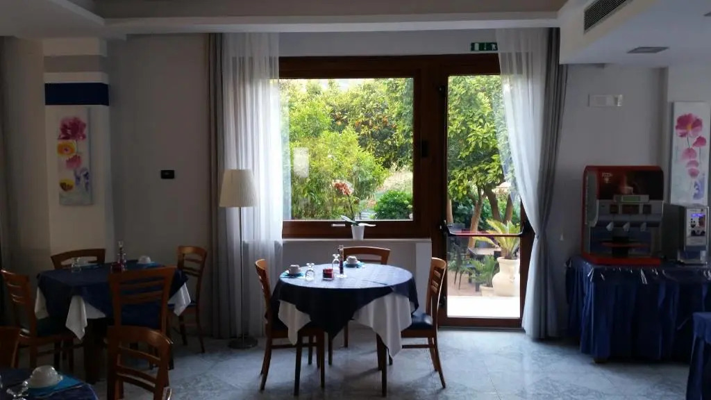 Hotel Leone