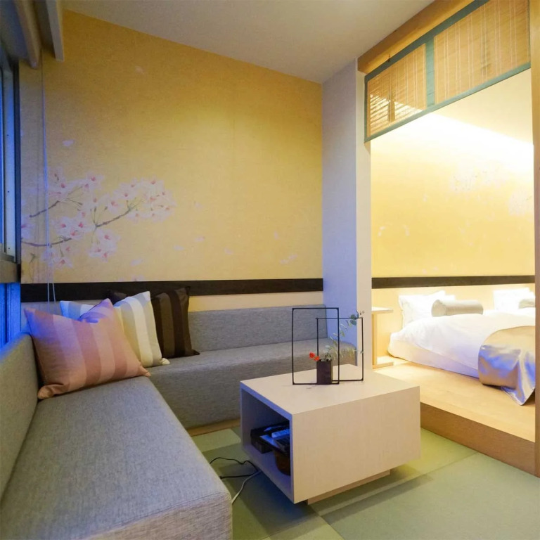 Toba Grand Hotel