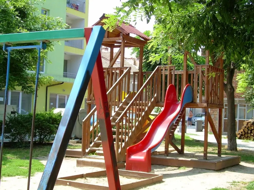 Studio in Pomorie, With Furnished Terrace and Wifi Near the Beach