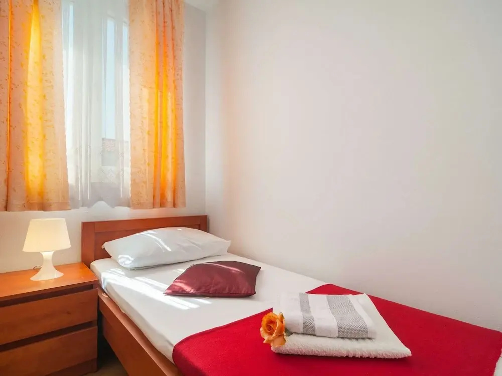 Apartments Island Beat - Two Bedroom Apartment With Balcony