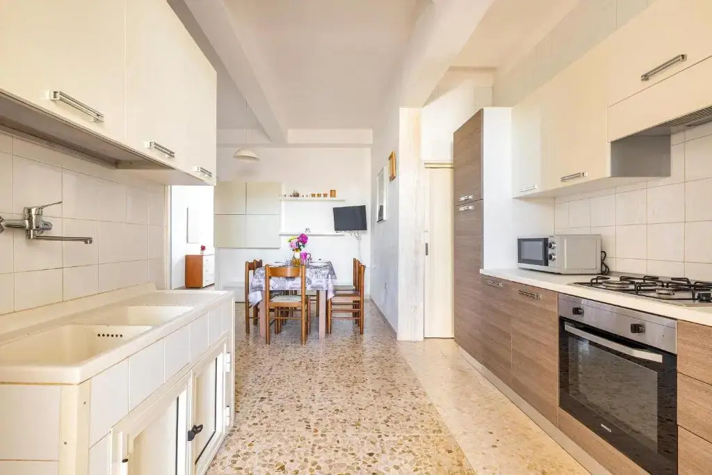 Aura Apartments by BarbarHouse