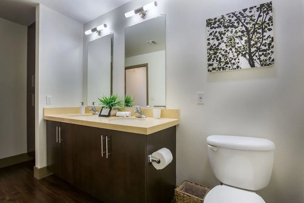 Hollywood 2 - Luxury Family Suite