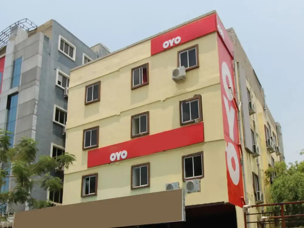 OYO 28743 Golconda Inn