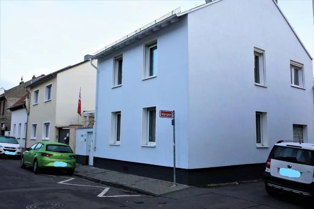 HOUSE 756 MAINZ - DESIGN-FERIENHAUS, 4 Schlafzimmer, 3 Bäder, SAUNA & Kamin & Outdoorküche
