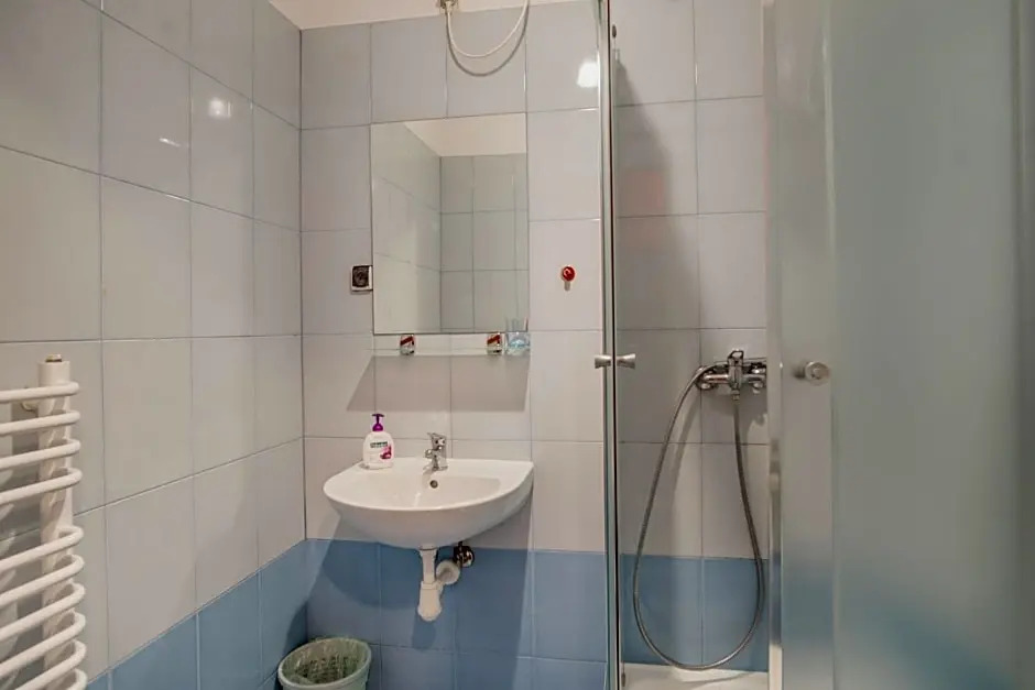 Finger Guest Rooms