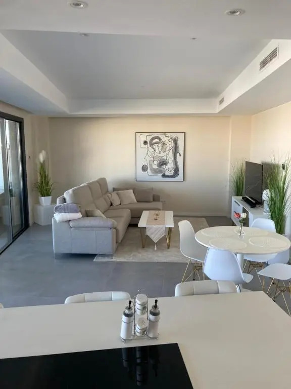 The View Luxury Vacation Apartment 4