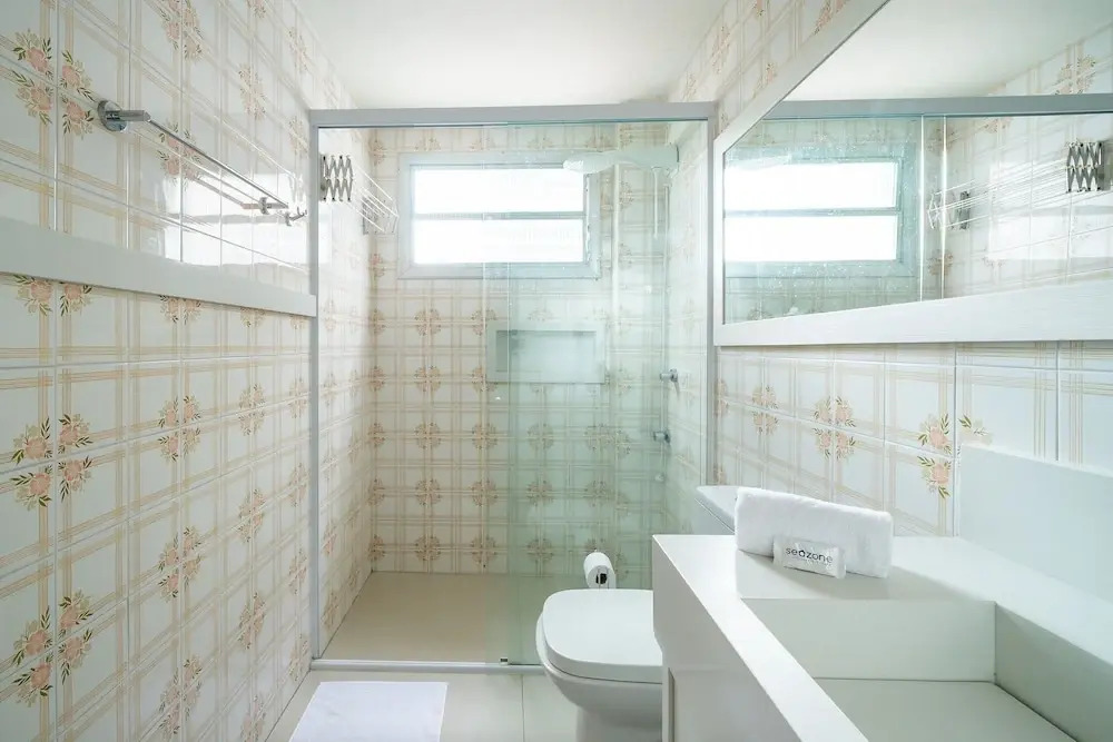 Well Equipped apt in BC Center 300m fr/ sea Ecp055