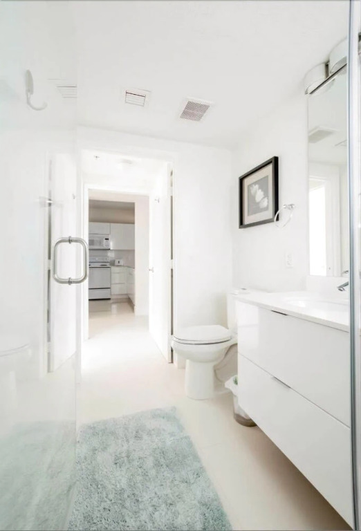 Le Marina Bay 310 by Go Florida Condo, Sunny Isles