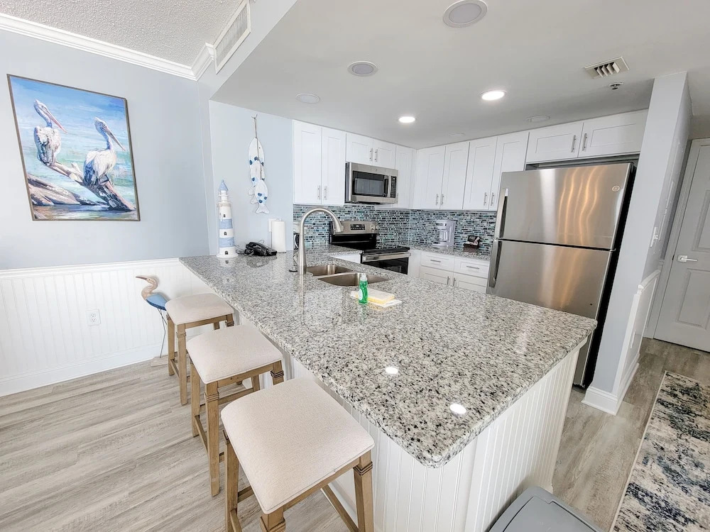 510 South Hampton 2 Bedroom Condo