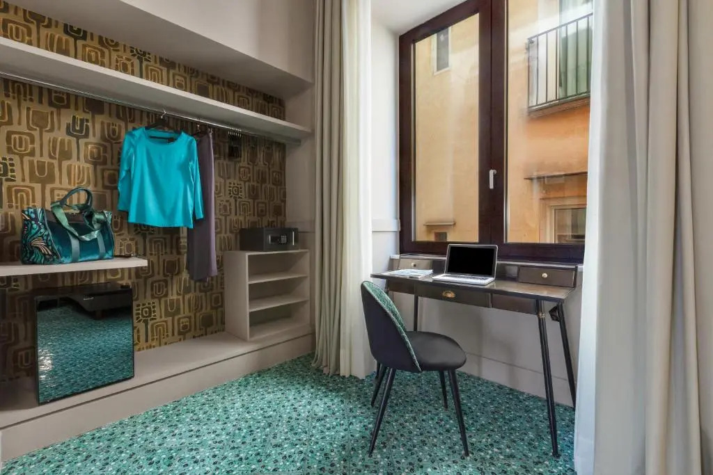 YourHome - Maison Iovino Luxury Rooms