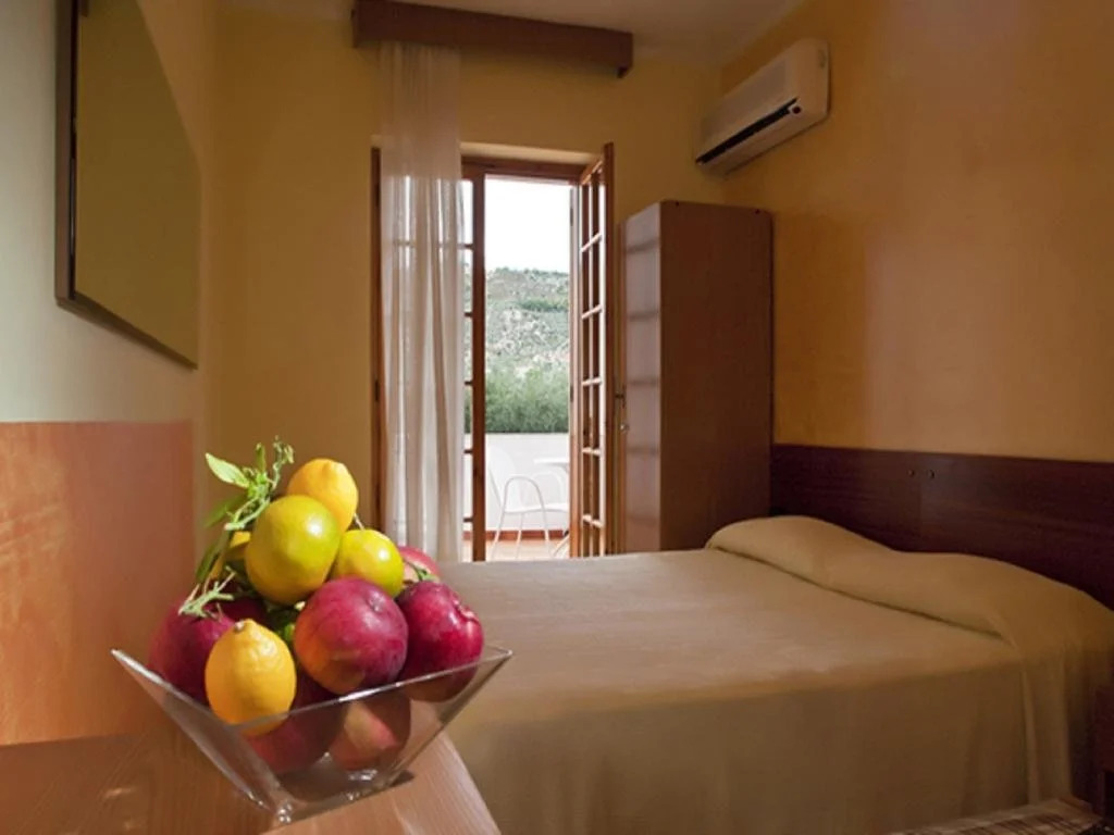 Hotel Apeneste