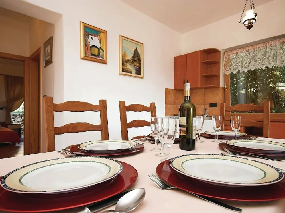 Very pleasant holiday house with sea view located in Preko on the island Ugljan