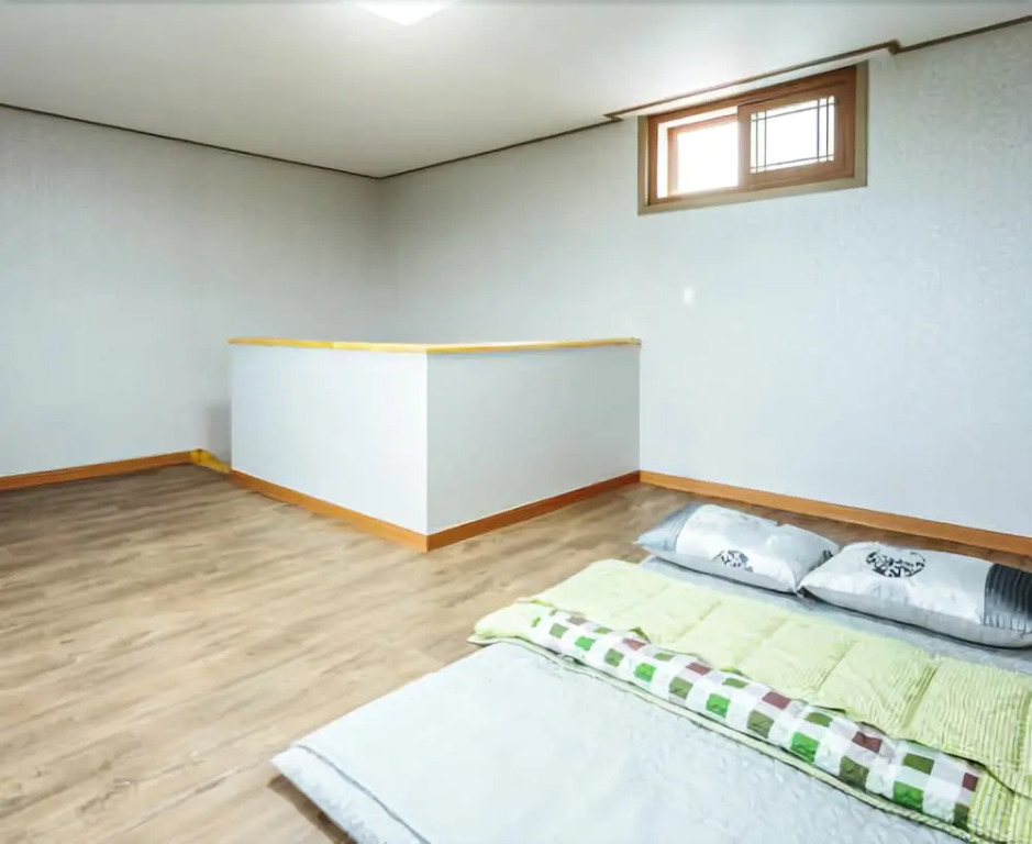 Mendorong House