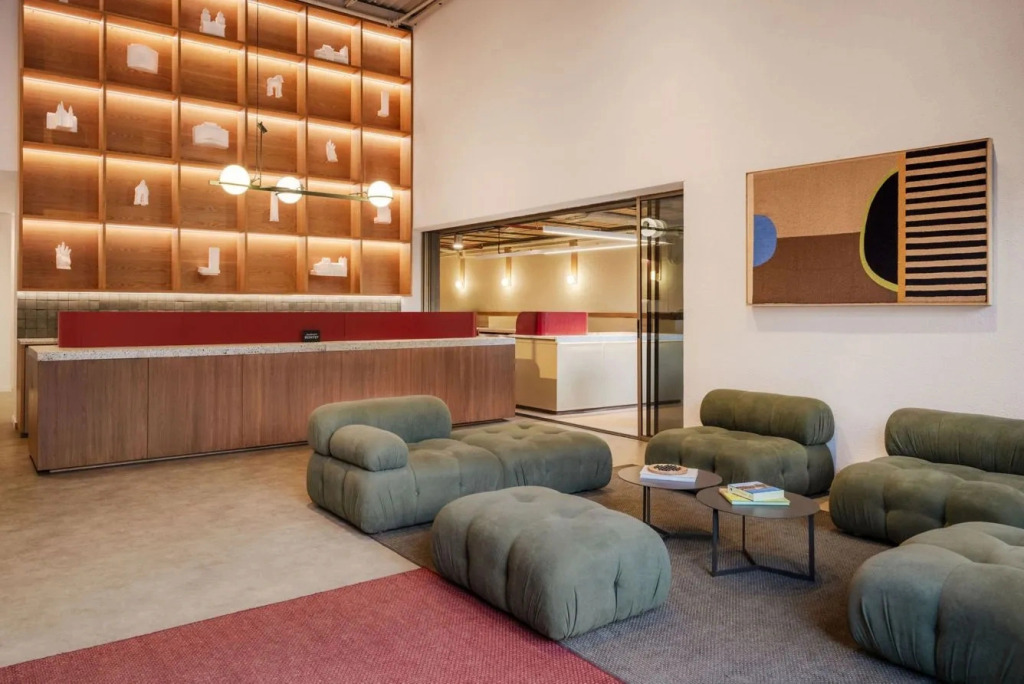 Loma Tribute Portfolio Hotel
