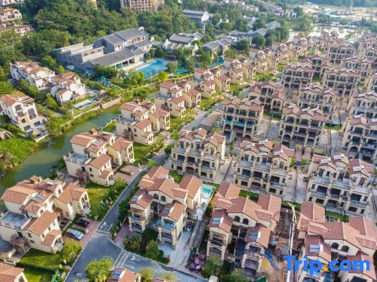 Huizhou Nankunshan Chuyi Designer Parent-child Theme Pool Hot Spring Villa