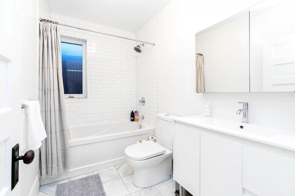 Charming 3BR Home With BBQ Near Downtown Toronto