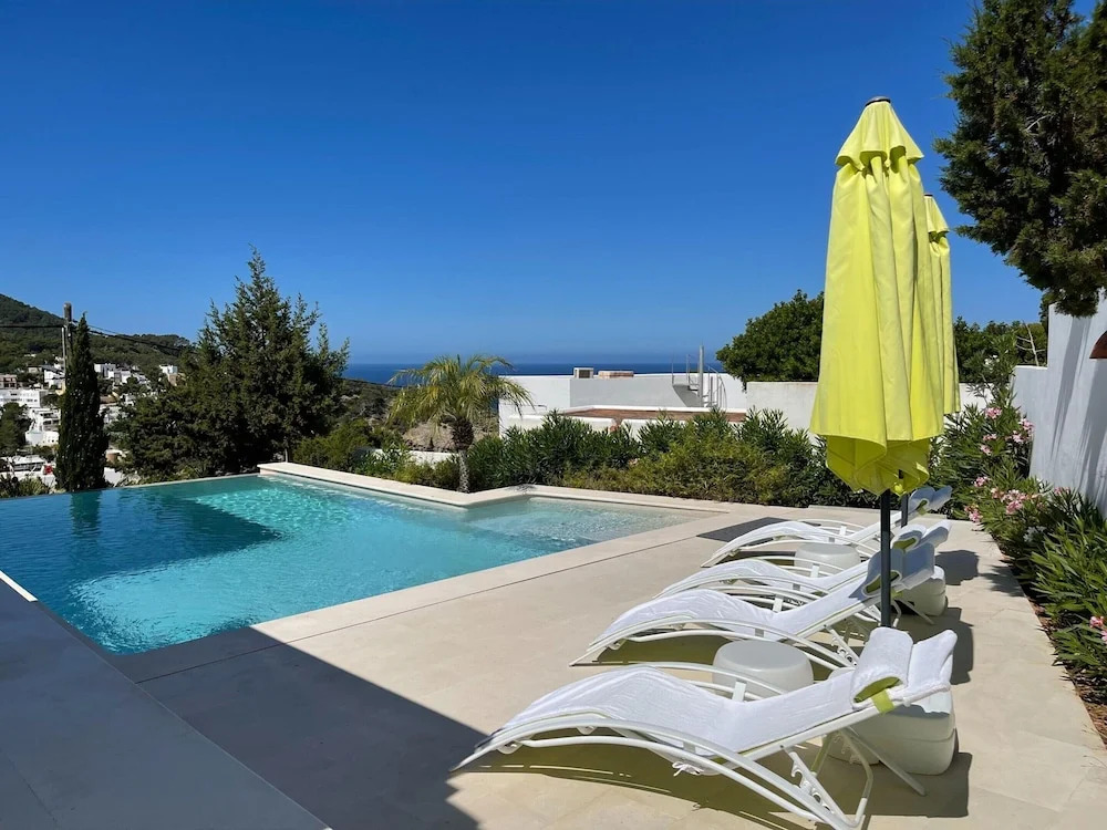 Villa in Ibiza Near Stunning Beaches