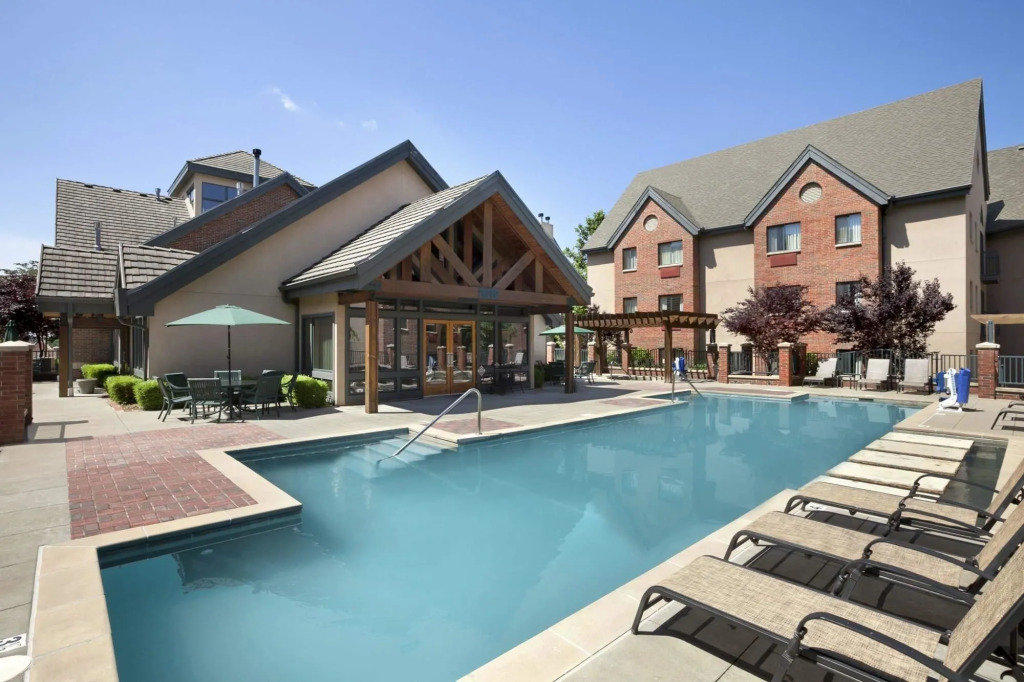 Hawthorn Suites by Wyndham Overland Park
