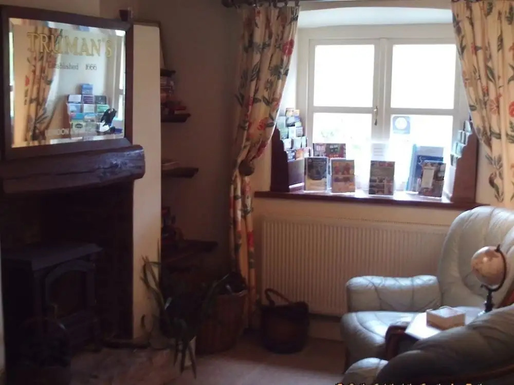 Pyle Guest House