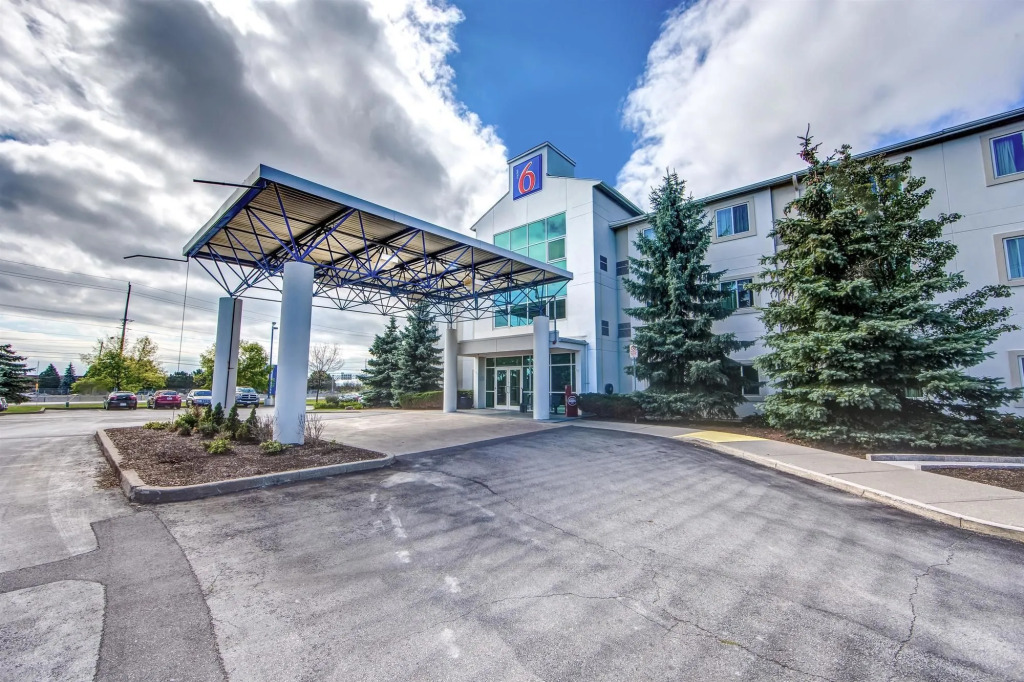 Motel 6-Burlington, ON - Toronto West - Oakville