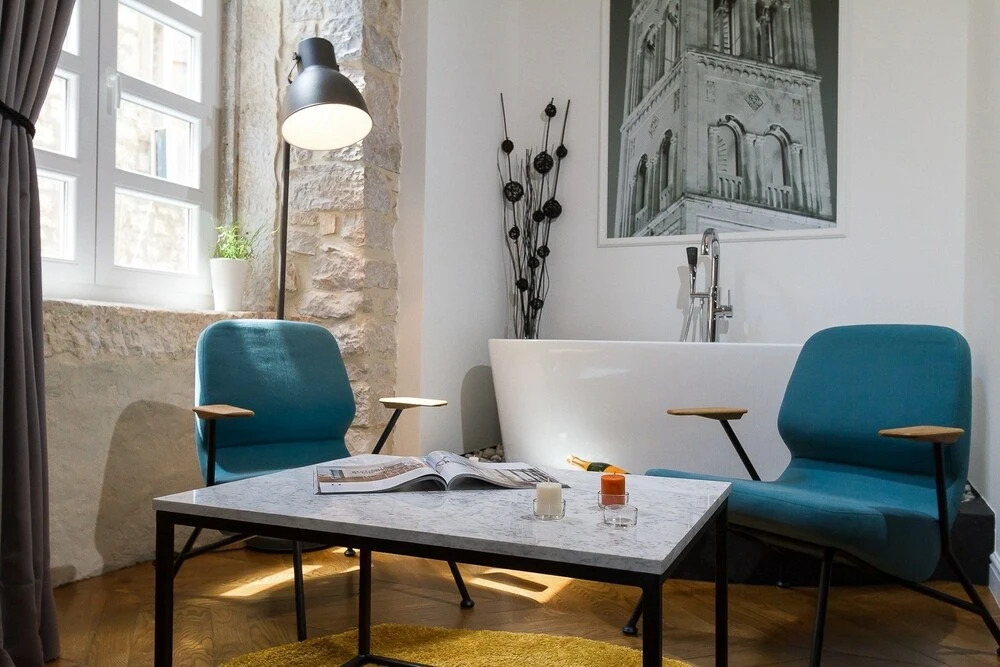 DeZign Superior Apartments & Rooms