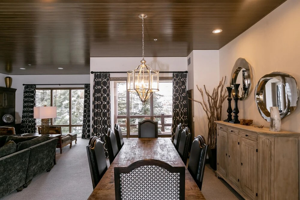 Premium Luxury Three Bedroom Suite with Two Hot Tubs