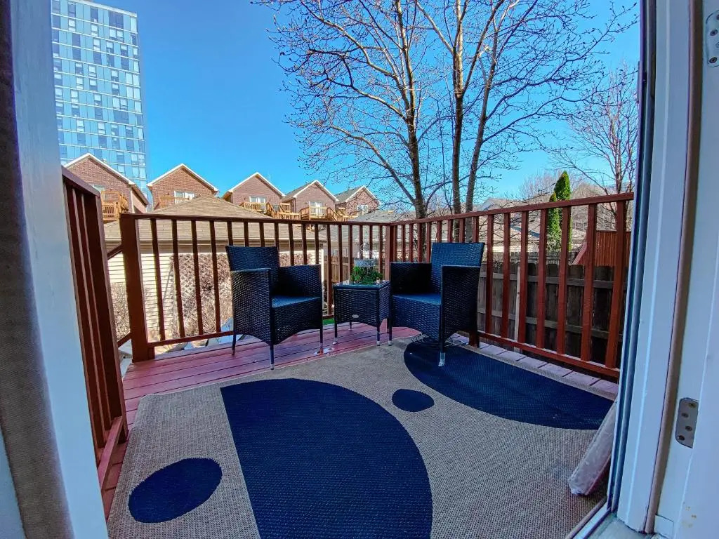 Beautiful 5br home for 14 guests with free parking