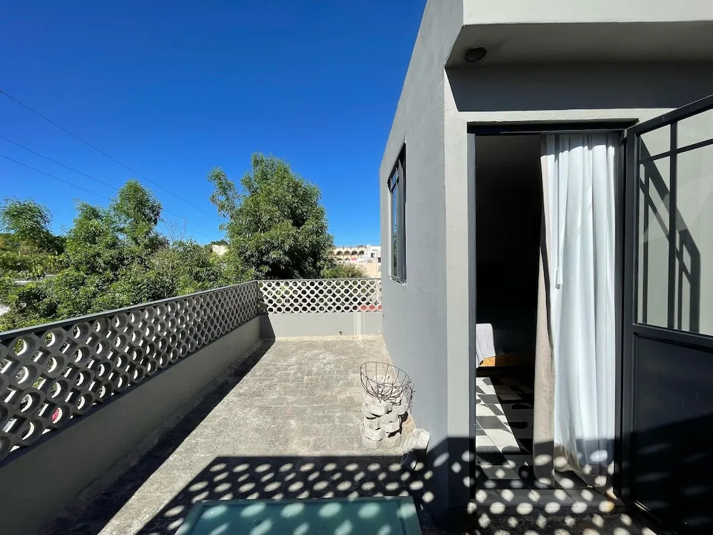 Casa Ixaya by Barrio México