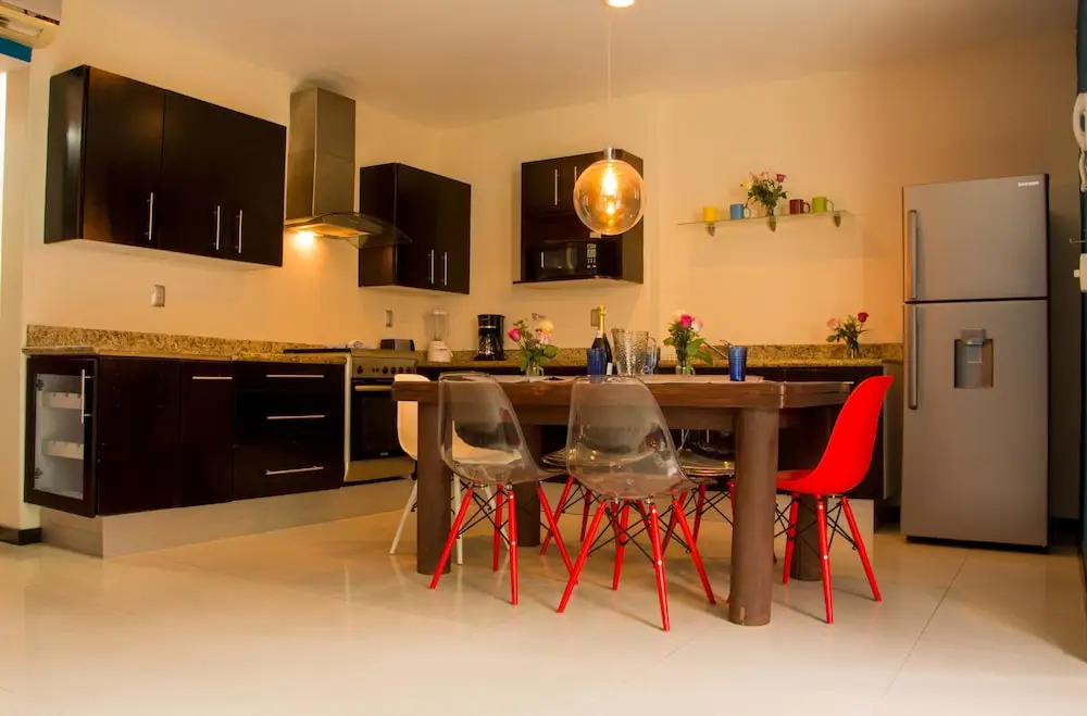 5th AVENUE oasis 8 personas