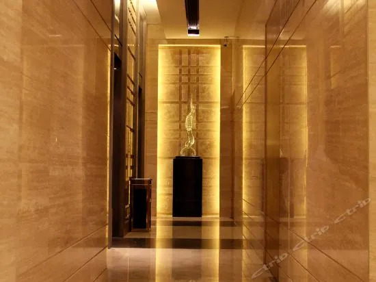 Xinshijie Weirui Hotel