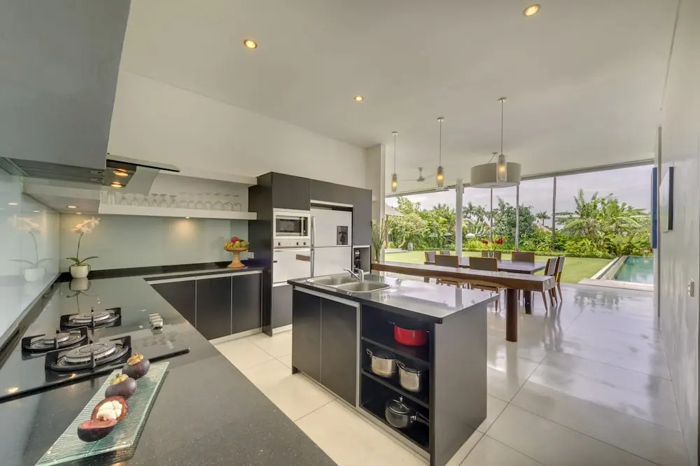 Villa Kavya - 8-minute walk from Berawa Beach