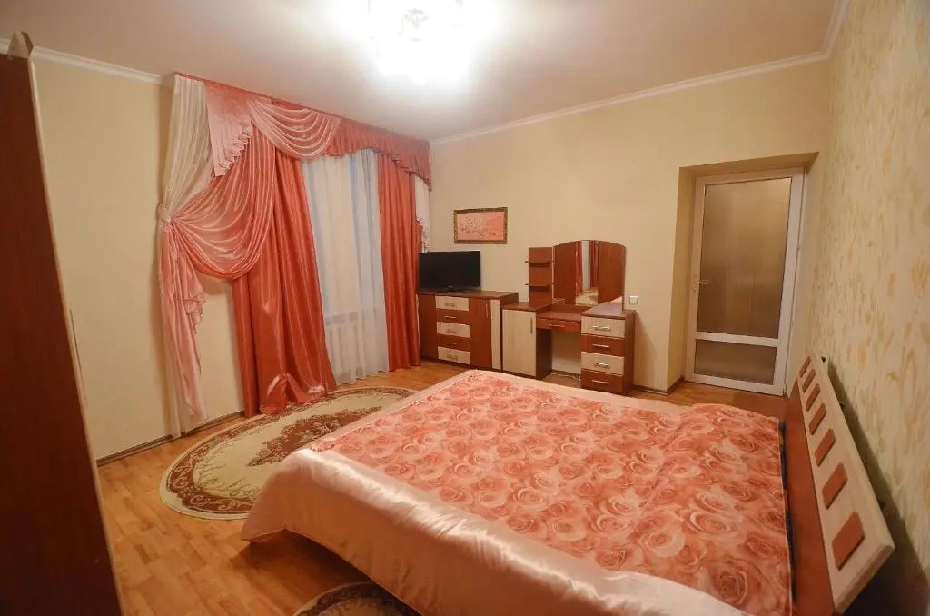 VIP apartments on Admiralskaya