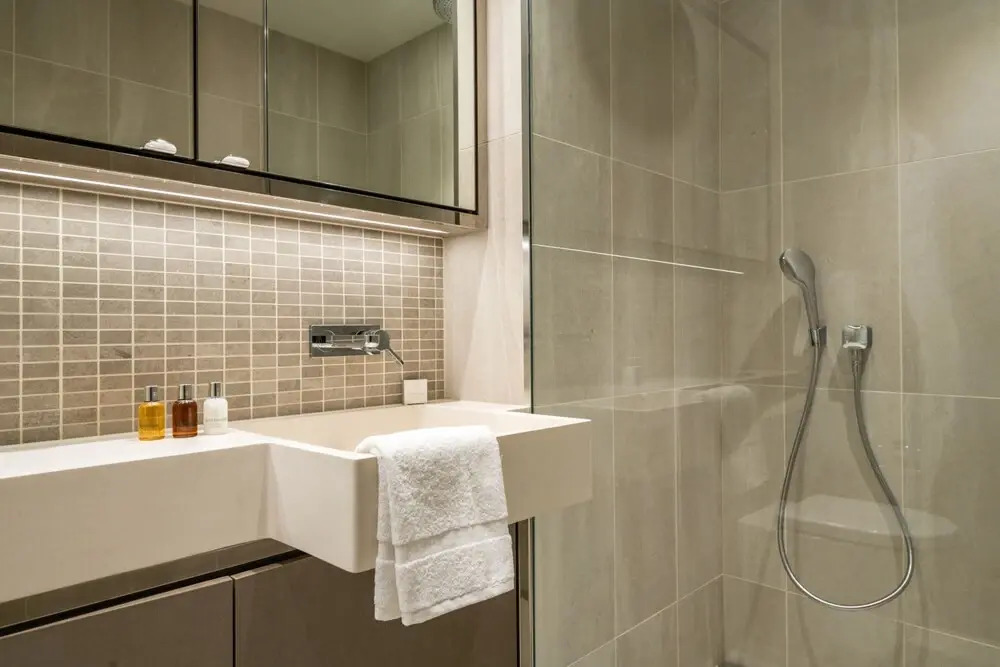 Sensational Studio Apartment in Londons Vibrant Canary Wharf