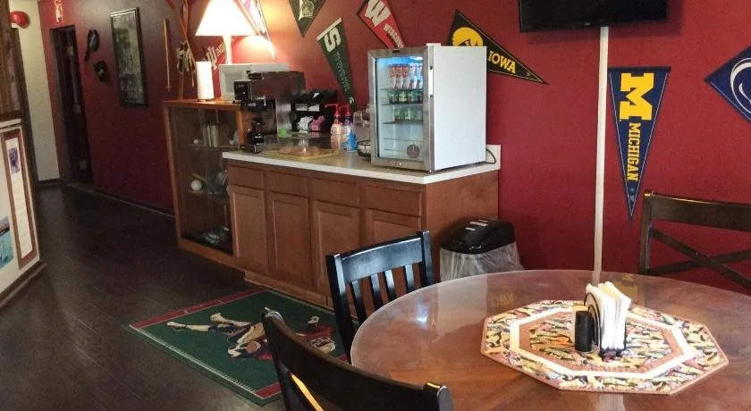 Sports Club Motel