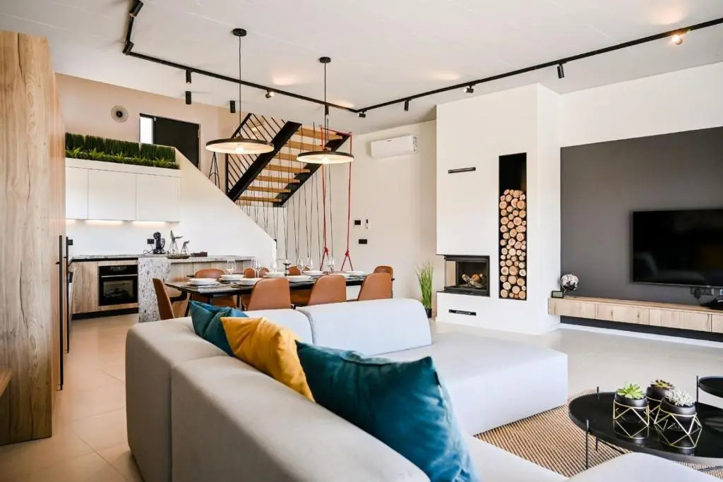 Luxury Villa Ante with pool