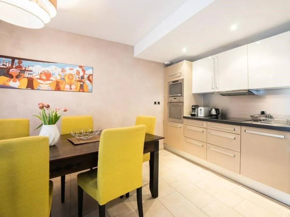 Emeraude - Magnifique T2 + Piscine+ Parking