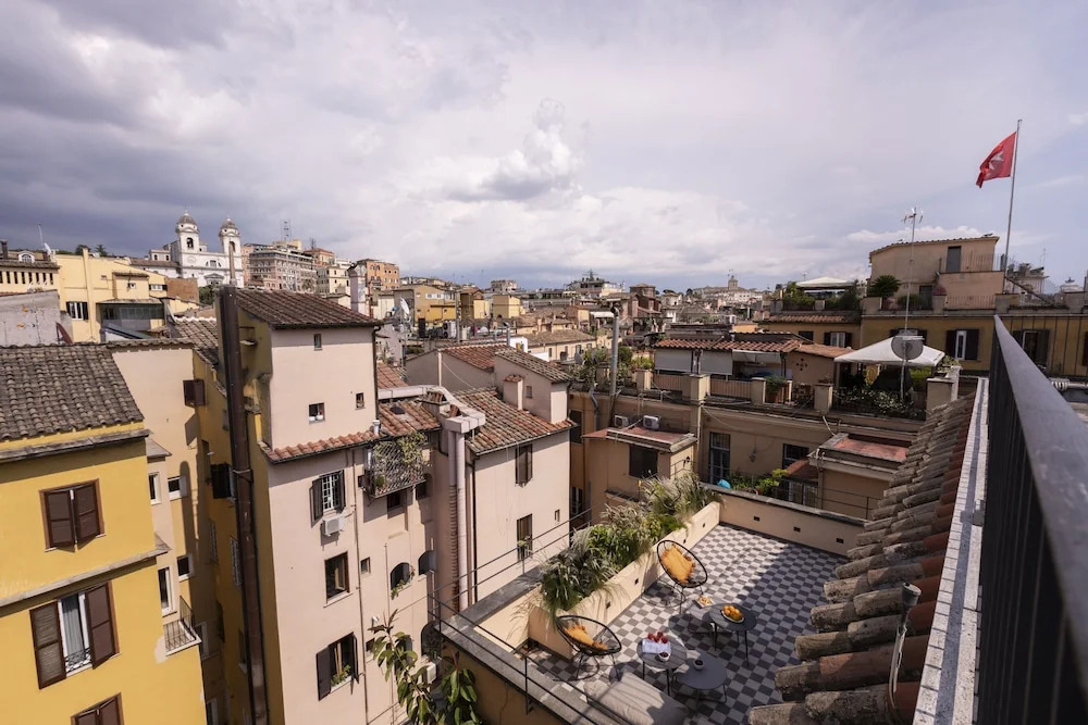 Condotti Boutique Hotel