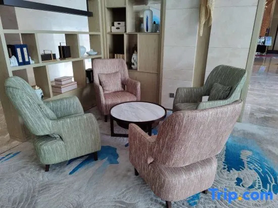 Longkou•Yu Hotel（Longhu Paradise Walk, Poly Plaza）