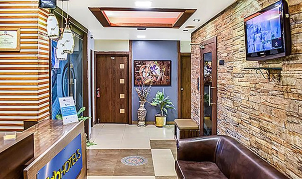 FabHotel Grand Falcon
